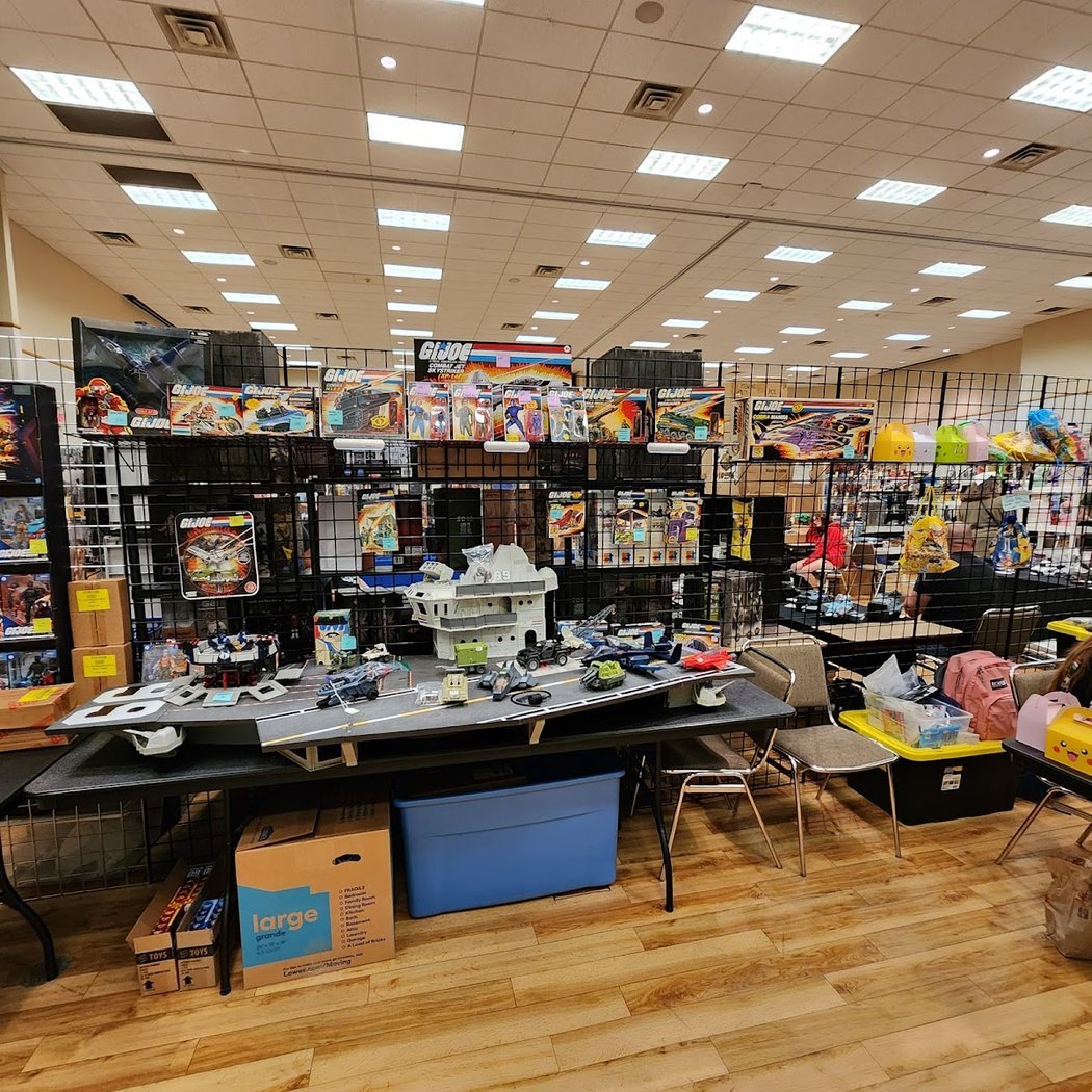 Gem & Mineral Showcase 1